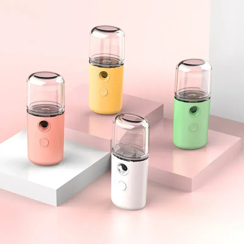 Nano Facial Hydrator Sprayer – Mini Rechargeable Face Steamer & Humidifier pour Soins de Peau & Beauté